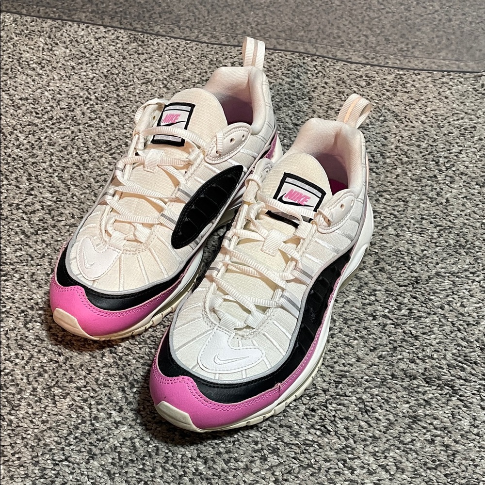 Nike Women's Black and Pink Sneakers